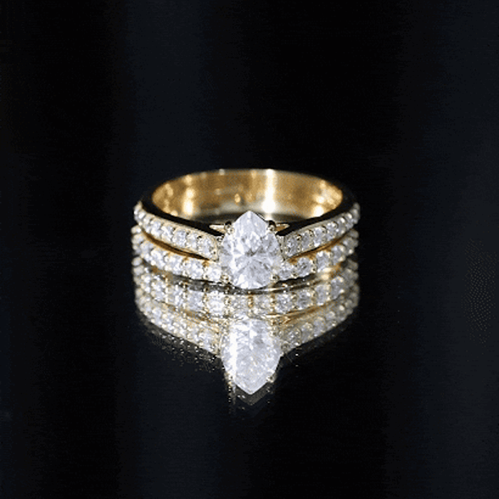 Pear Cut 6X8 MM Lab Grown Diamond Marriage Ring Set for Women