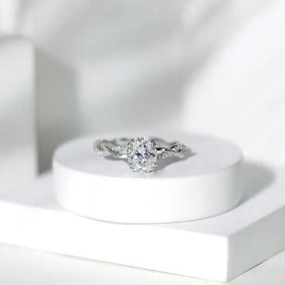 7X9 mm Lab Grown Diamond Oblong Engagement Ring