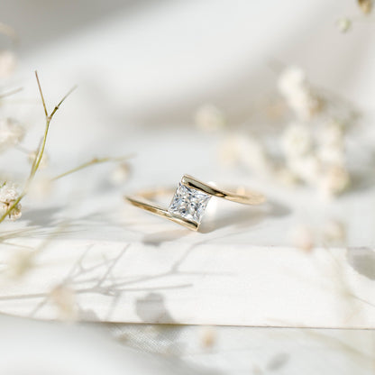 5 mm Princess Cut Lab Grown Diamond Ring With Tension Setting