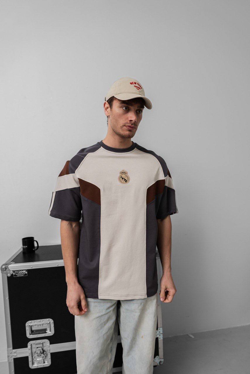 Real Madrid Logo T-Shirt - Style and Support for True Fans Withinblack