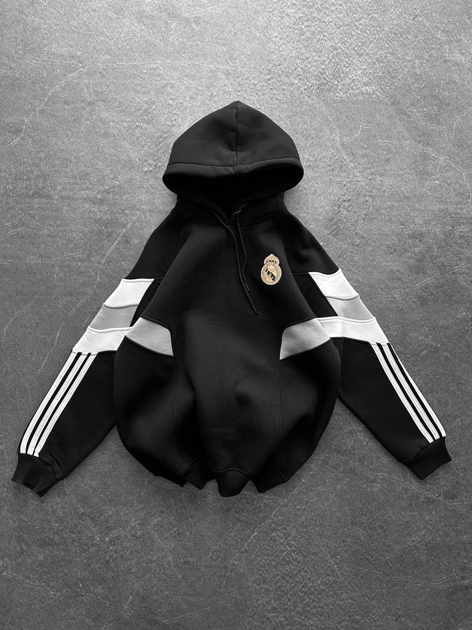 Real Madrid Hooded Oversized Sweatshirt - Stylish and Comfortable Withinblack