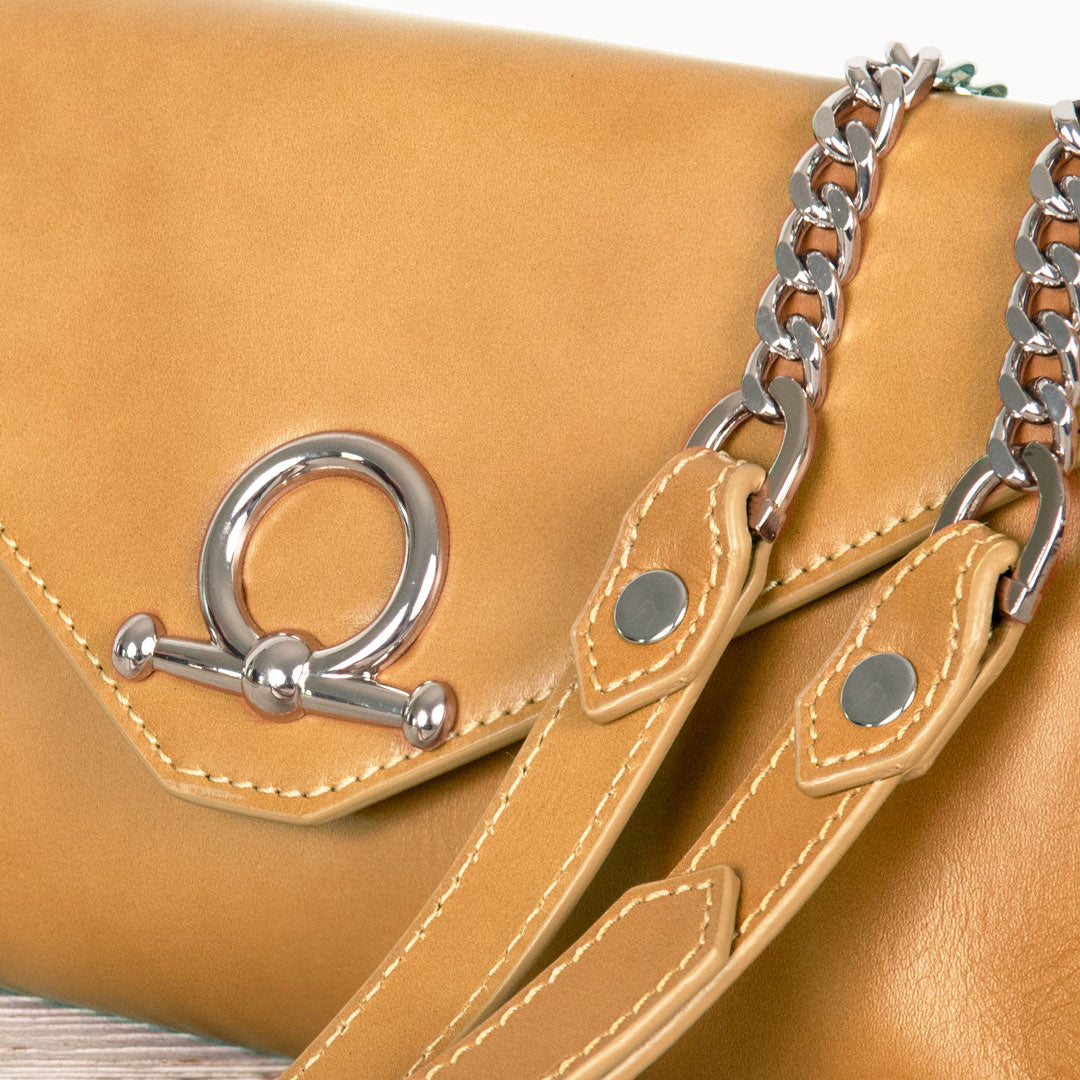 Del Mar - Horse Bit Crossbody Luxury Leather Handbag in Caramel Urban-Equestrian