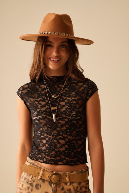 Romantic Lace T-shirt With Cap Sleeves in Black Q2store