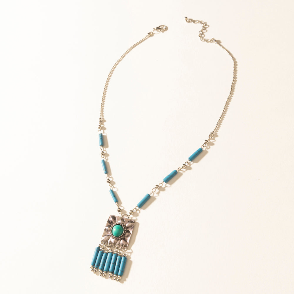 Myra Blue Coyote Necklace in Turquoise Charm Myra USA