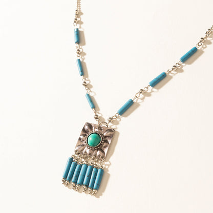 Myra Blue Coyote Necklace in Turquoise Charm Myra USA