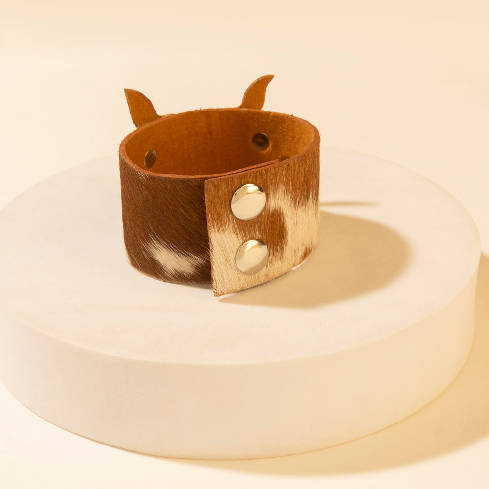 Myra Herd Boss Hairon Cuff in Speckled Brown Myra USA