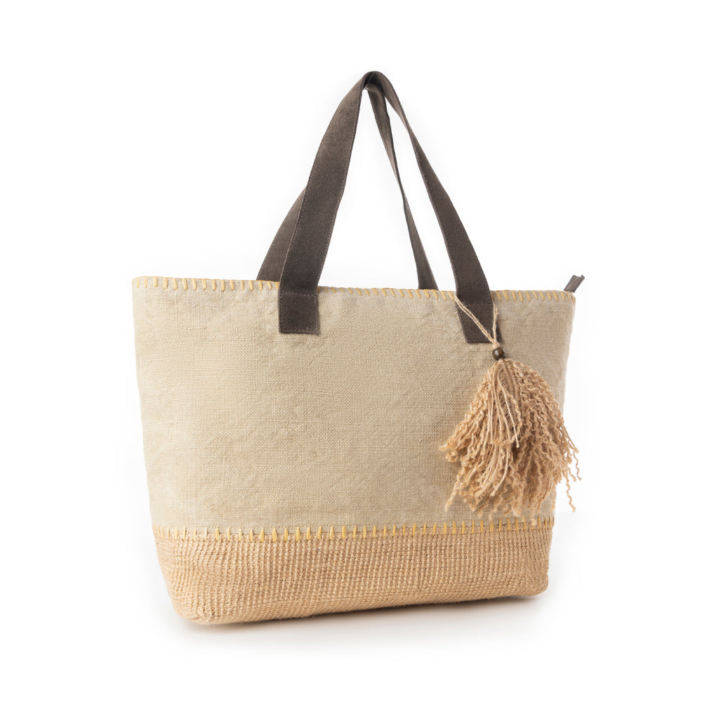 Myra Willow Wanderer Tote Bag in Prairie Dust Myra USA
