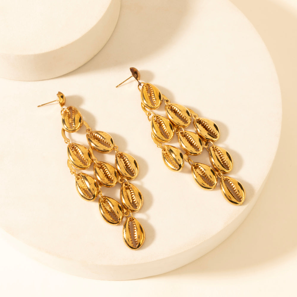 Myra Shell summit earrings in Desert tide danglers Myra USA