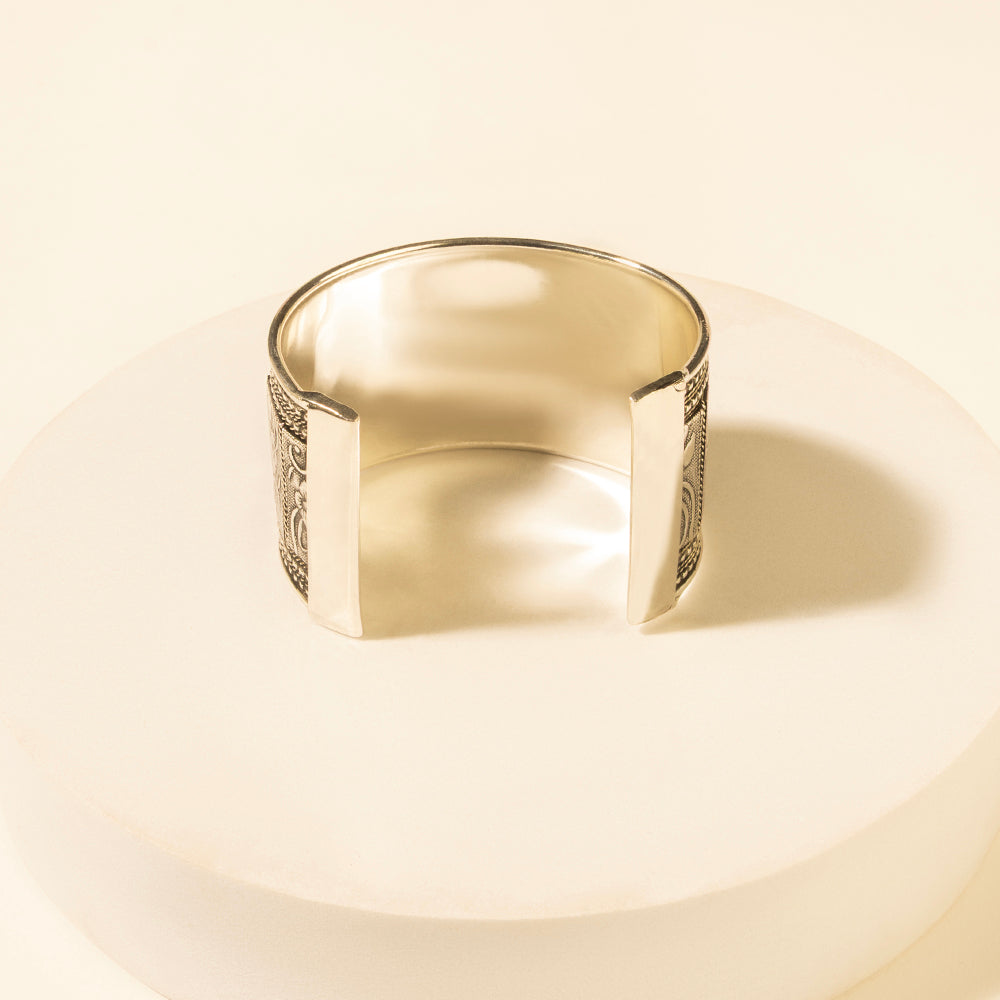 Myra Saddlecrest Engraved Cuff in Antique Frost Myra USA