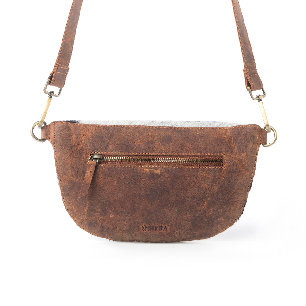 Myra Wildwood Handtooled Bag in Walnut Crest Myra USA