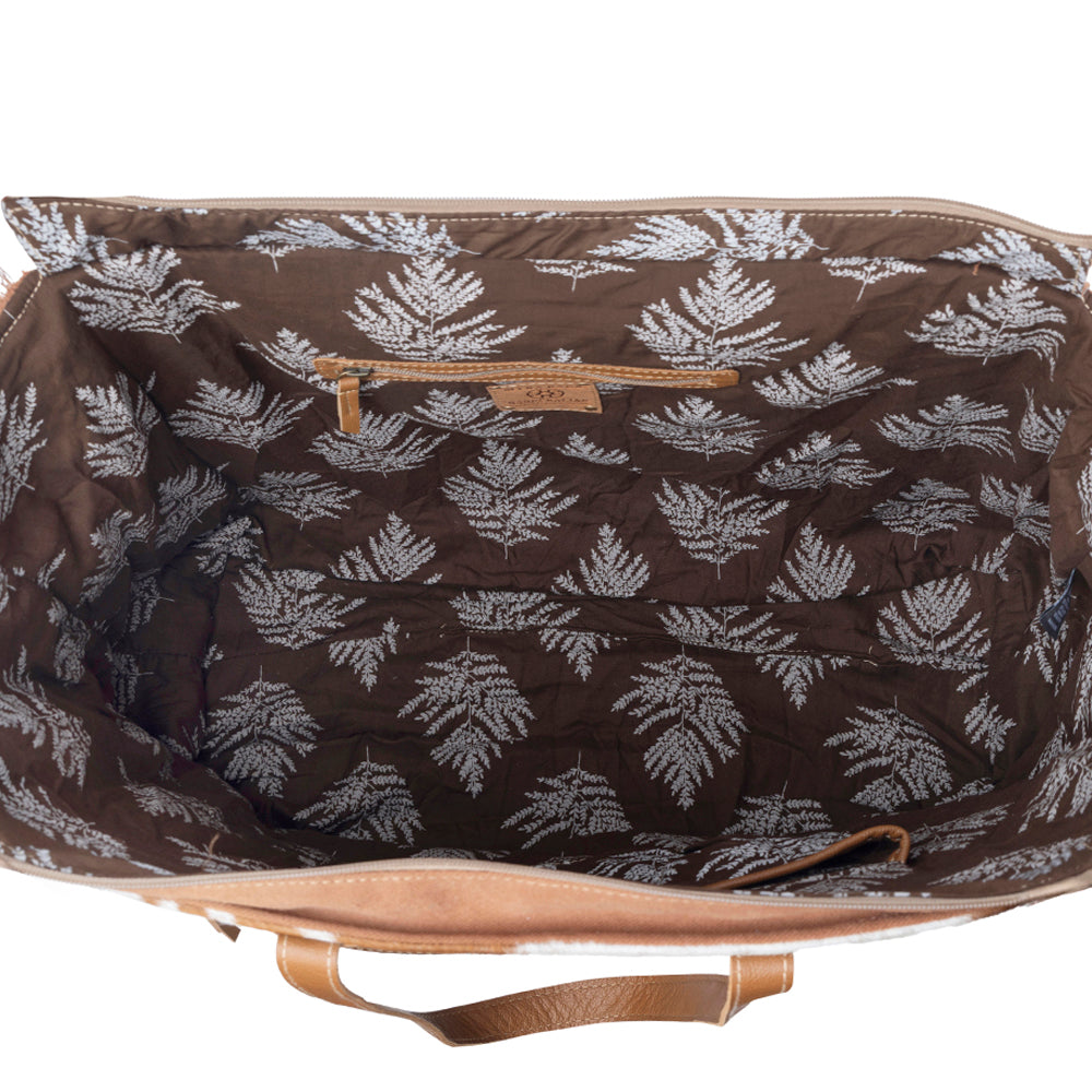 Myra Plains Diamond Weekender Bag in Serape Sable Myra USA