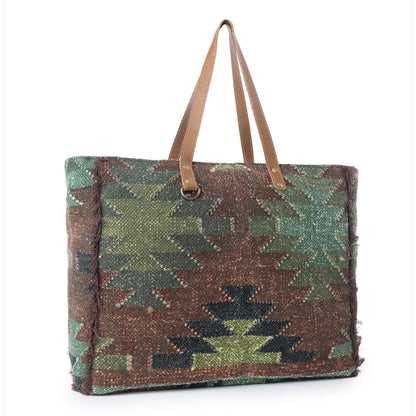 Myra Canyon Range Weekender Bag in Olive Green Myra USA