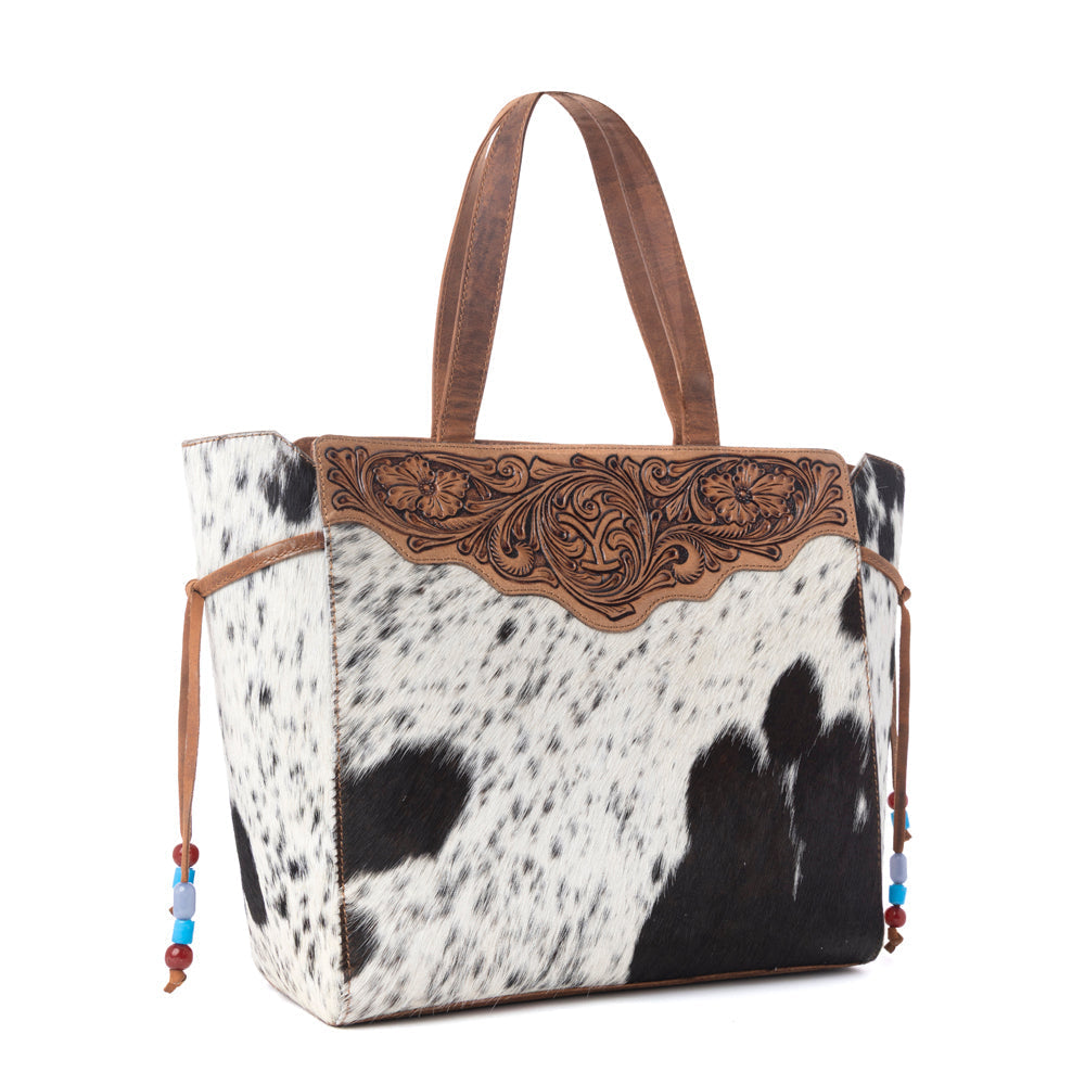 Myra Yellowstone Winter Prairie Handtooled Bag in Ivory Toffee Myra USA