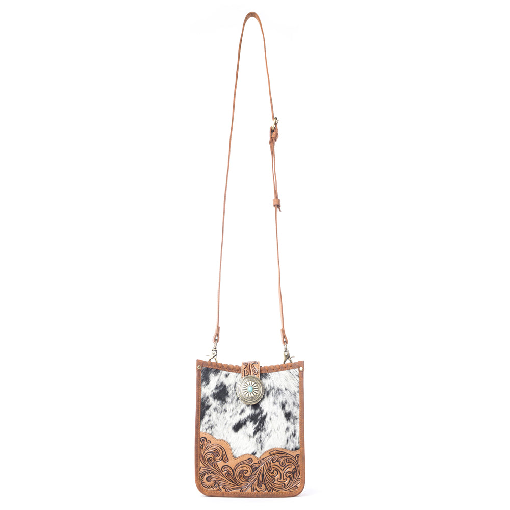 Myra Yellowstone Snowfield Handtooled Bag in Cream Auburn Myra USA