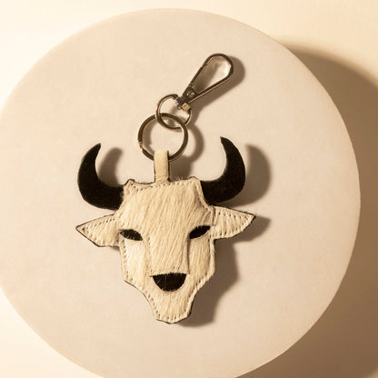 Myra Amarillo Skull Keychain in Prairie Bone Mix Myra USA
