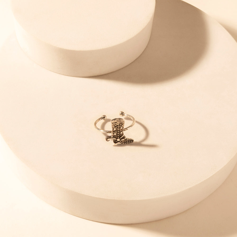 Myra Wild Step Boot adjustable ring for Women with engraved boot centerpiece for premium western wear Myra USA