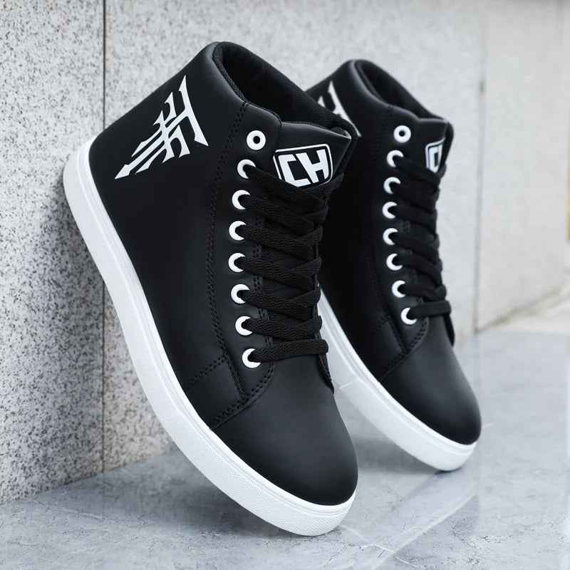 [sneakers] A Pair of High-Top Sports Casual Outdoor Skate Shoes, Comfortable And Suitable for Travel And Fitness (Available in L NovaCart