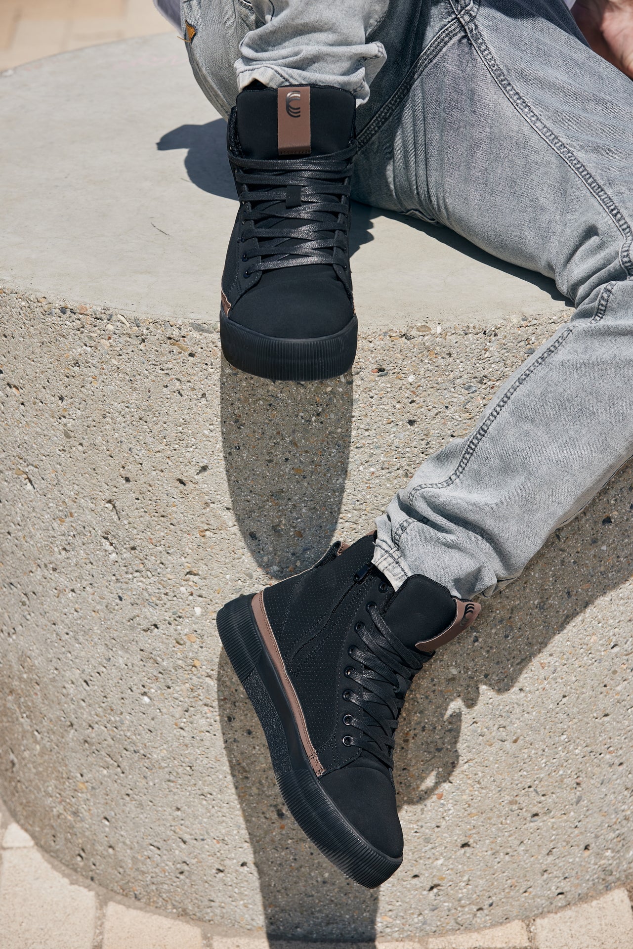 CALTO - S3422 - 2.4 Inches Taller (Black/Coffee Brown) - Cap Toe High Top Zip-Up Sneaker Boots Tallmenshoes.com