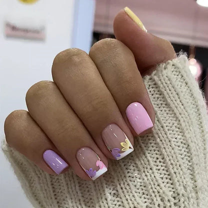 24Pcs Short Square Coffin False Nails Square Fake Nails with Glue French Glitter Wearable Acrylic Nails Set Press on Nail Tips NovaCart