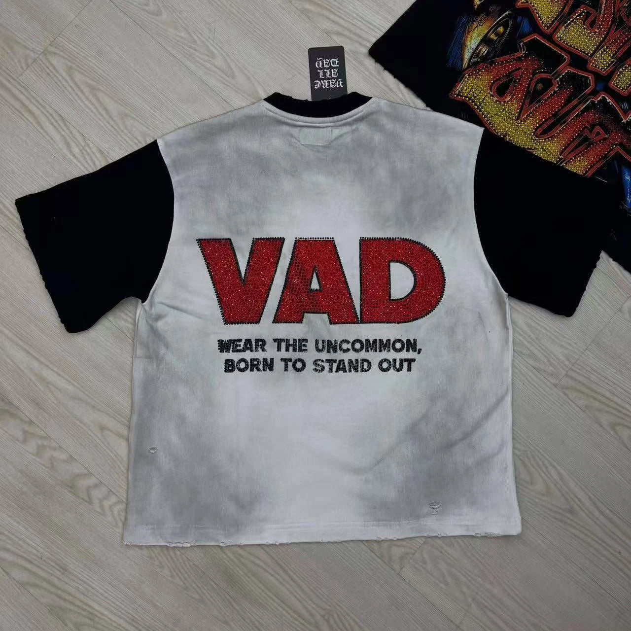 2026 New Fashion Streetwear Shinning Diamond Baggy Tshirts for Men and Women Short Sleeve Rhinestone Cotton Top Tees Oversized NovaCart