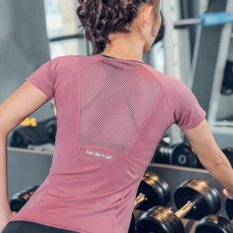 🖤 Plus Size Women's Sports T-Shirt – Breathable Yoga & Running Top FitiqueFit