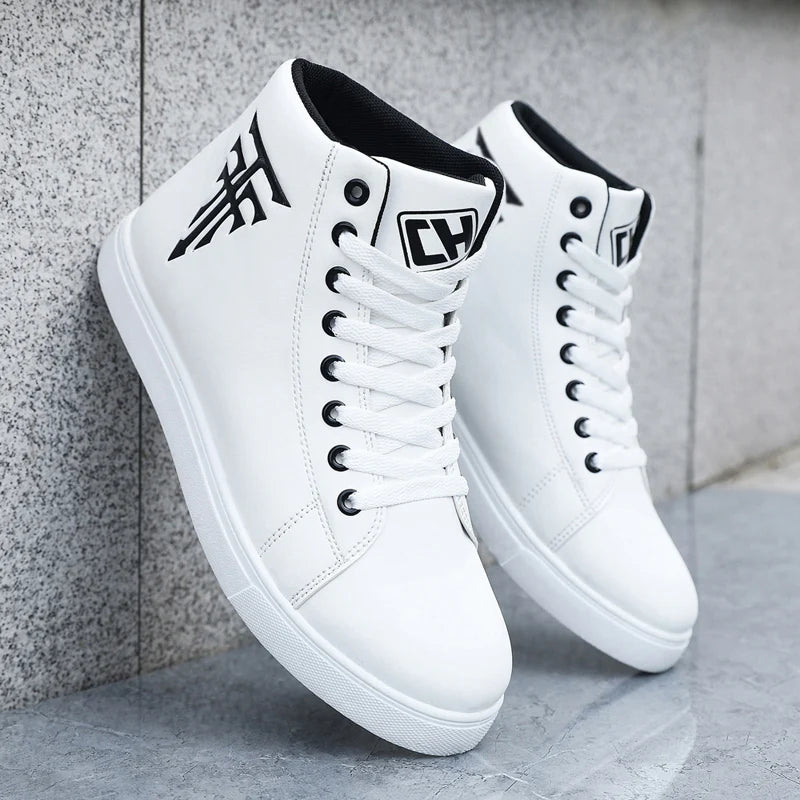 [sneakers] A Pair of High-Top Sports Casual Outdoor Skate Shoes, Comfortable And Suitable for Travel And Fitness (Available in L NovaCart