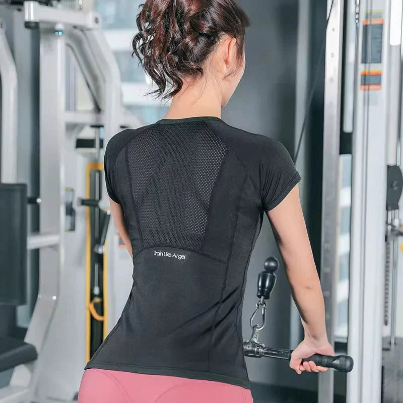 🖤 Plus Size Women's Sports T-Shirt – Breathable Yoga & Running Top FitiqueFit
