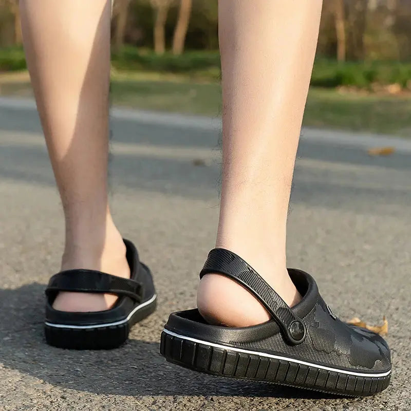 Lightweight Chef Shoes Closed Toe Rubber Sandals Men Clogs Garden Shoes Barefoot Zuecos Hombre Cholas Man Summer Beach Shoes NovaCart