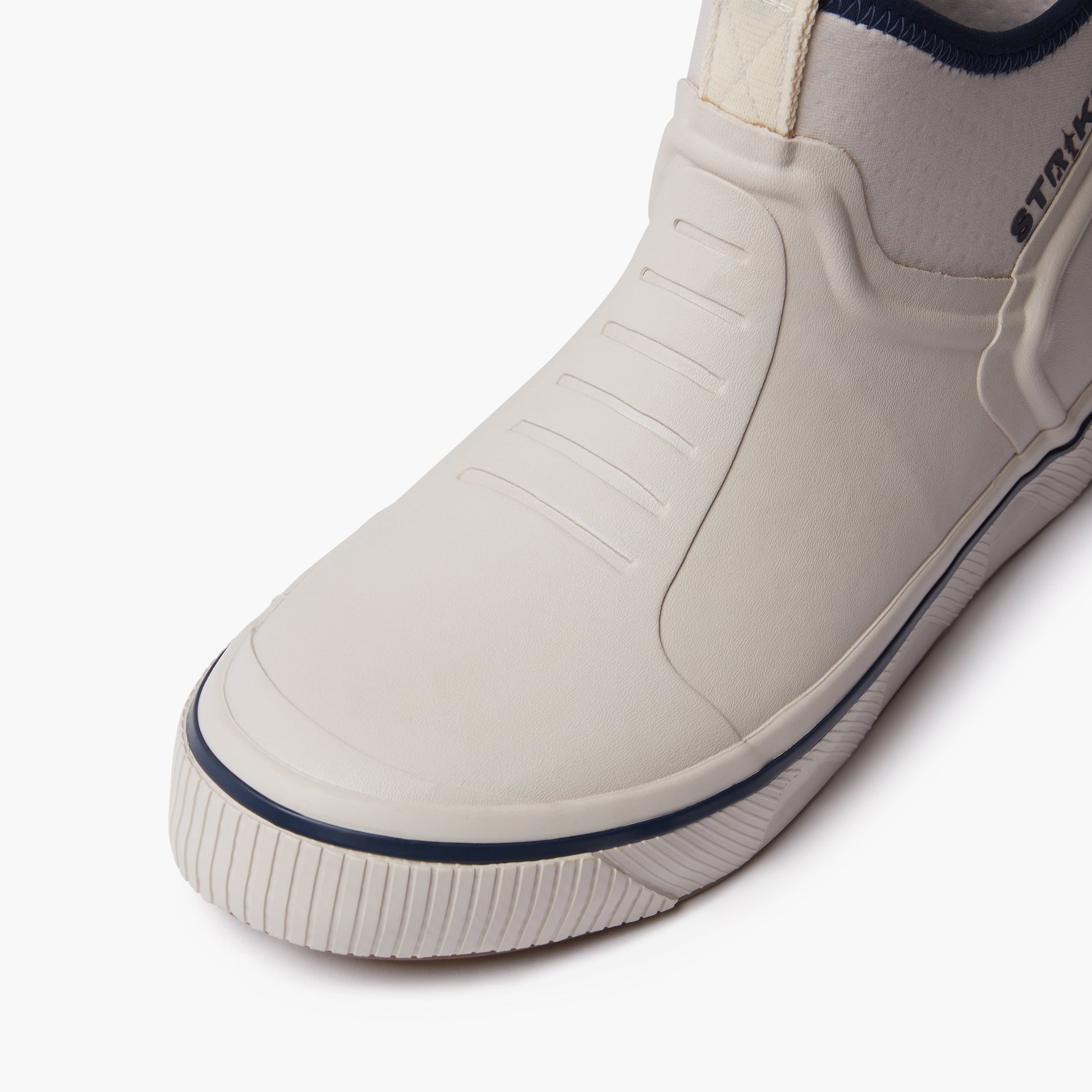 Bigeye Boot STRIKE