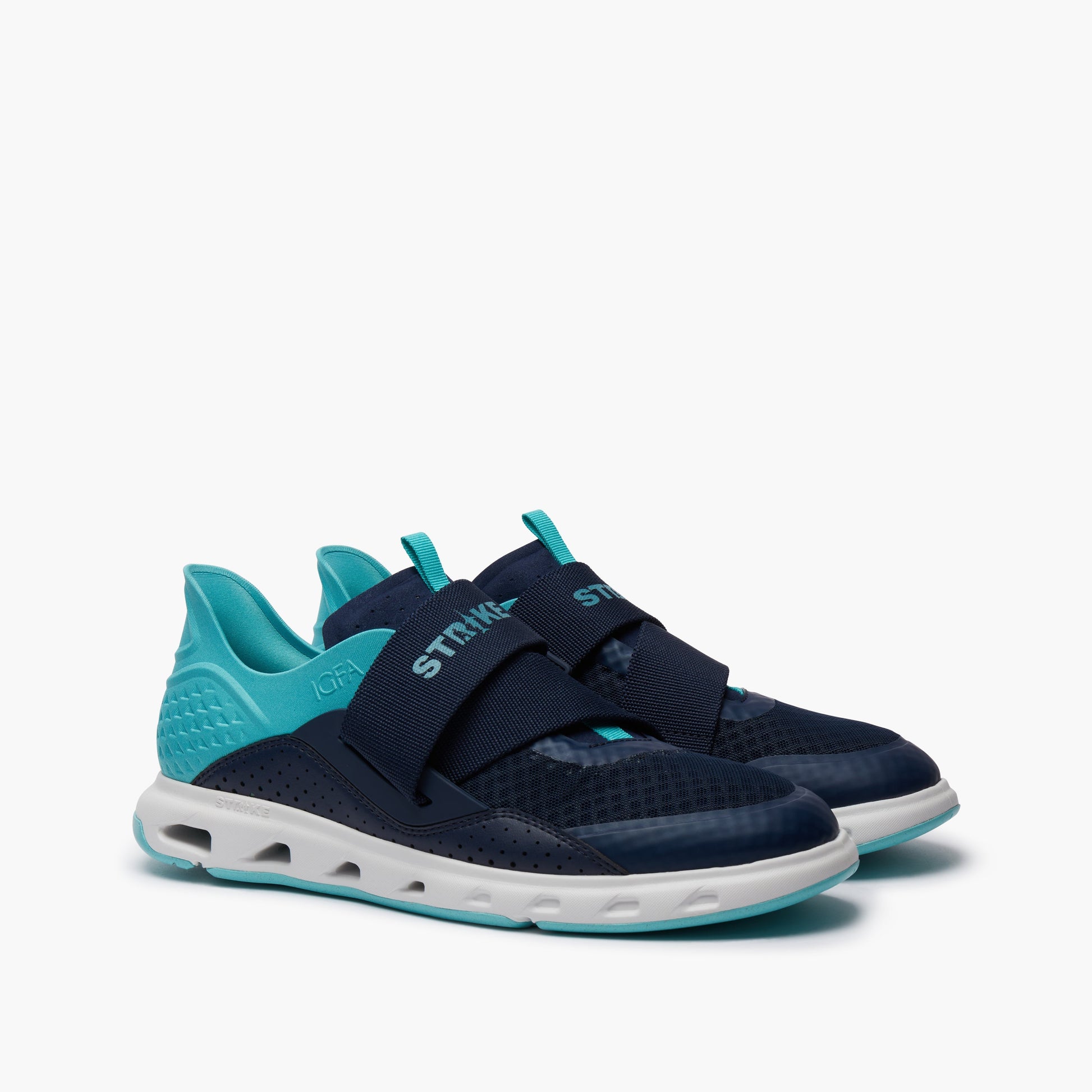 Silvertip Strap Sneaker STRIKE
