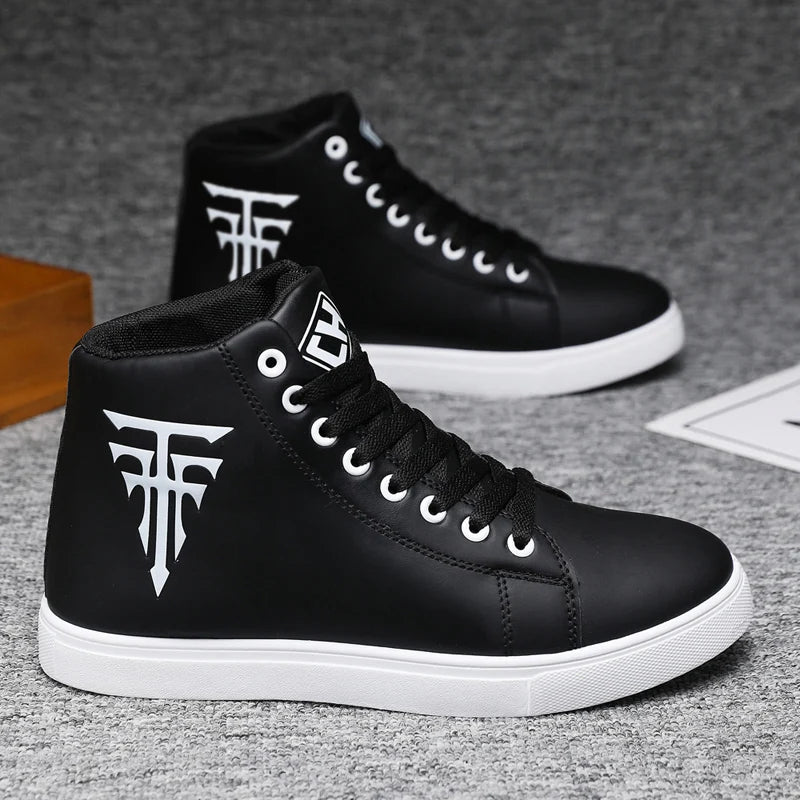 [sneakers] A Pair of High-Top Sports Casual Outdoor Skate Shoes, Comfortable And Suitable for Travel And Fitness (Available in L NovaCart