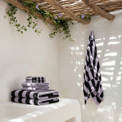 Capri Towels Italic