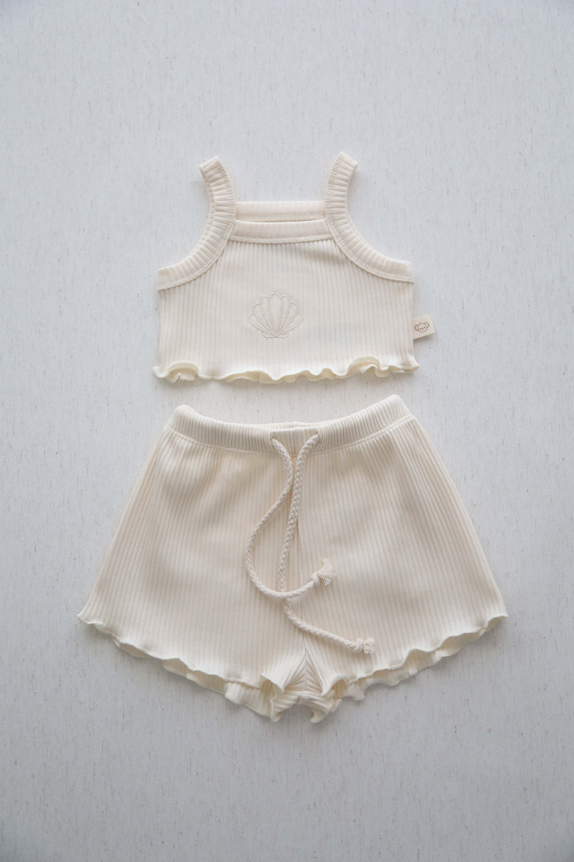 White Crop-Short Set Honey and Hive