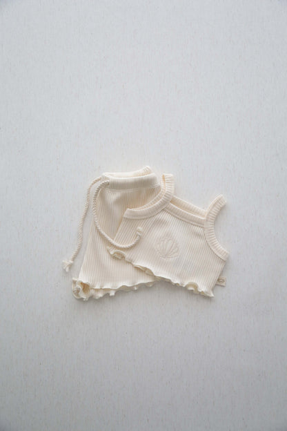 White Crop-Short Set Honey and Hive