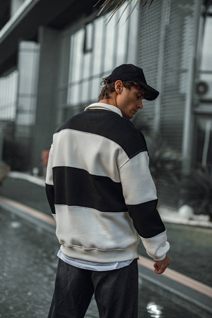 Shirt Collar Two-Toned Buttoned Sweatshirt - Stylish and Comfortable Design Withinblack