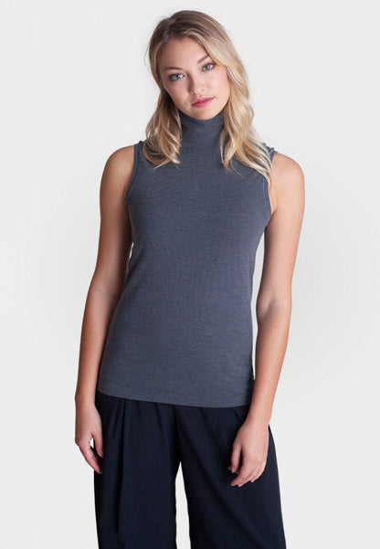 Sleeveless Turtleneck Shirt Buki
