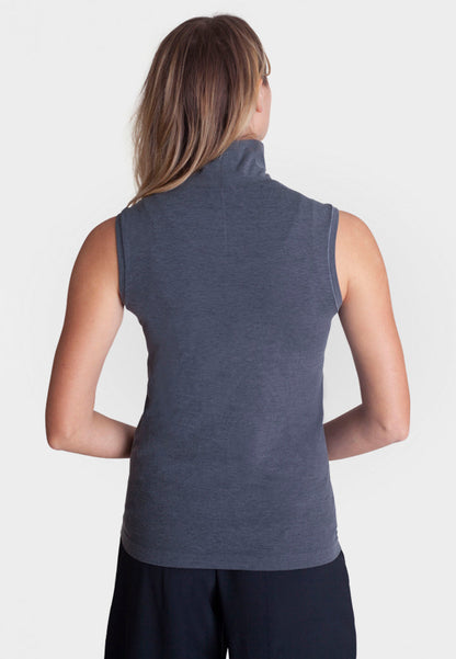 Sleeveless Turtleneck Shirt Buki