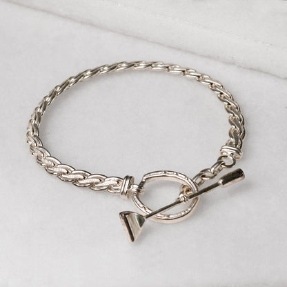 Luxe Horseshoe Clasp Bracelet in Silver Urban-Equestrian