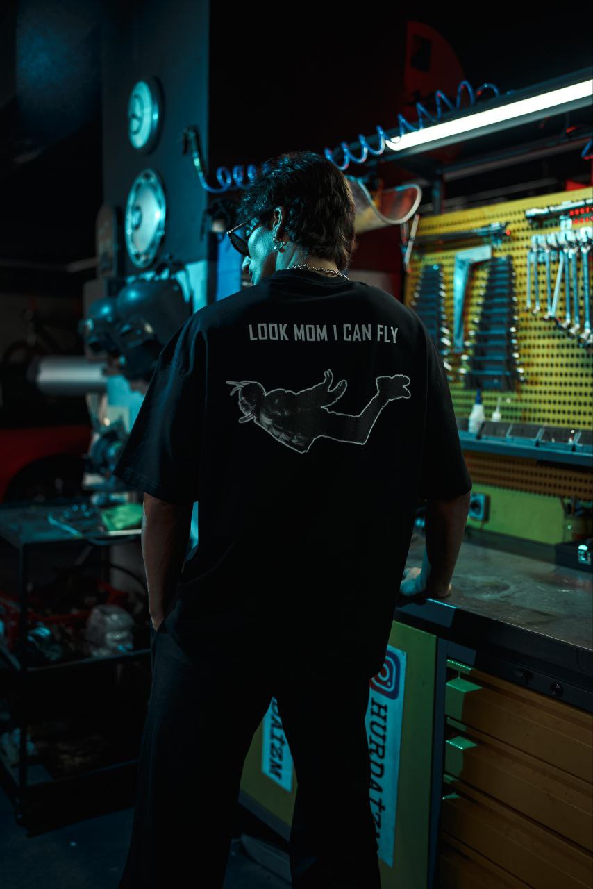 Travis Scott Look Mom I Can Fly Graphic Cotton Tee Withinblack