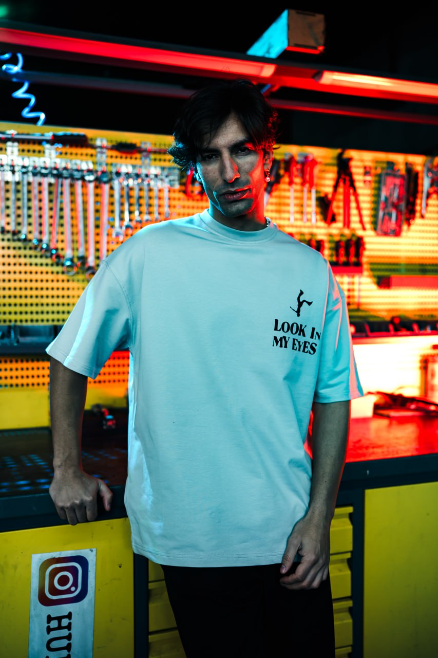 Look In My Eyes T-Shirt – Travis Scott Utopia Tee Withinblack