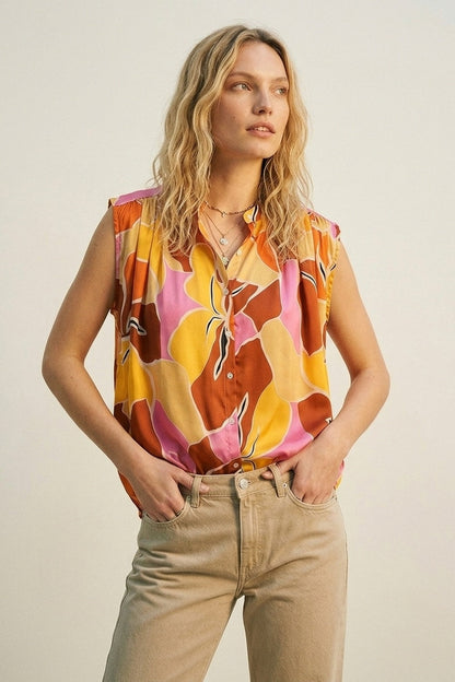Tropical Print Button-Front Sleeveless Blouse in orange Warm Tones Q2store