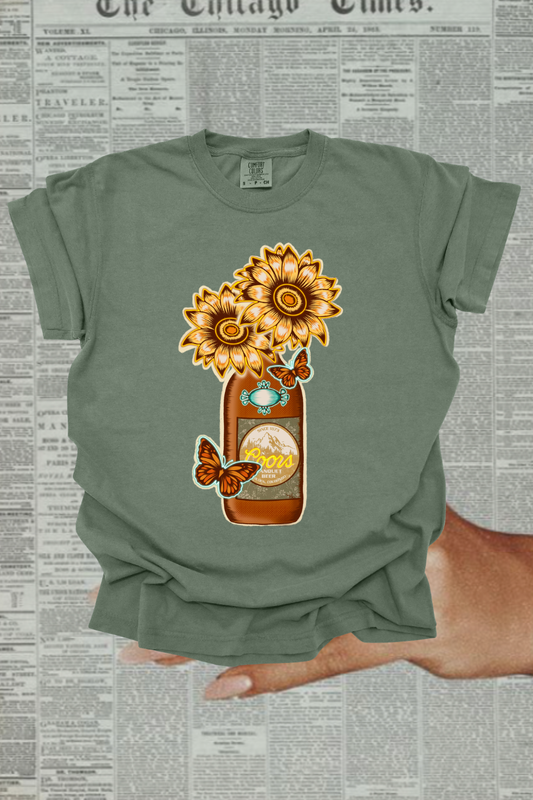 Yellowjackets Graphic Tee Spurs & Spades Boutique