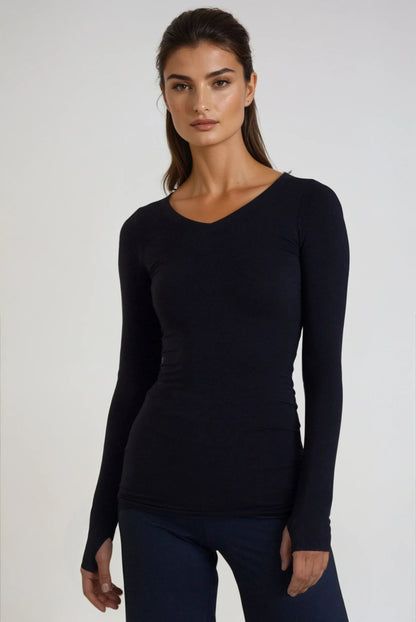 Collagen V-Neck Buki