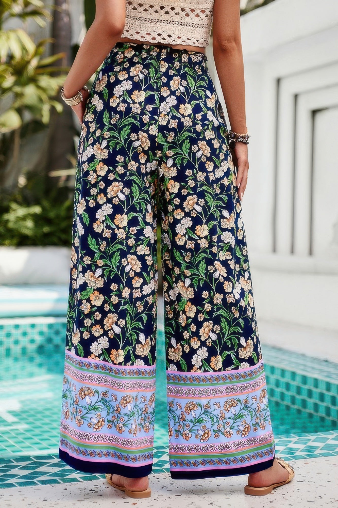 Floral Print Wide Stright Leg Pockets Elastic Pant See size chart under “more details” The Fashion Celestial