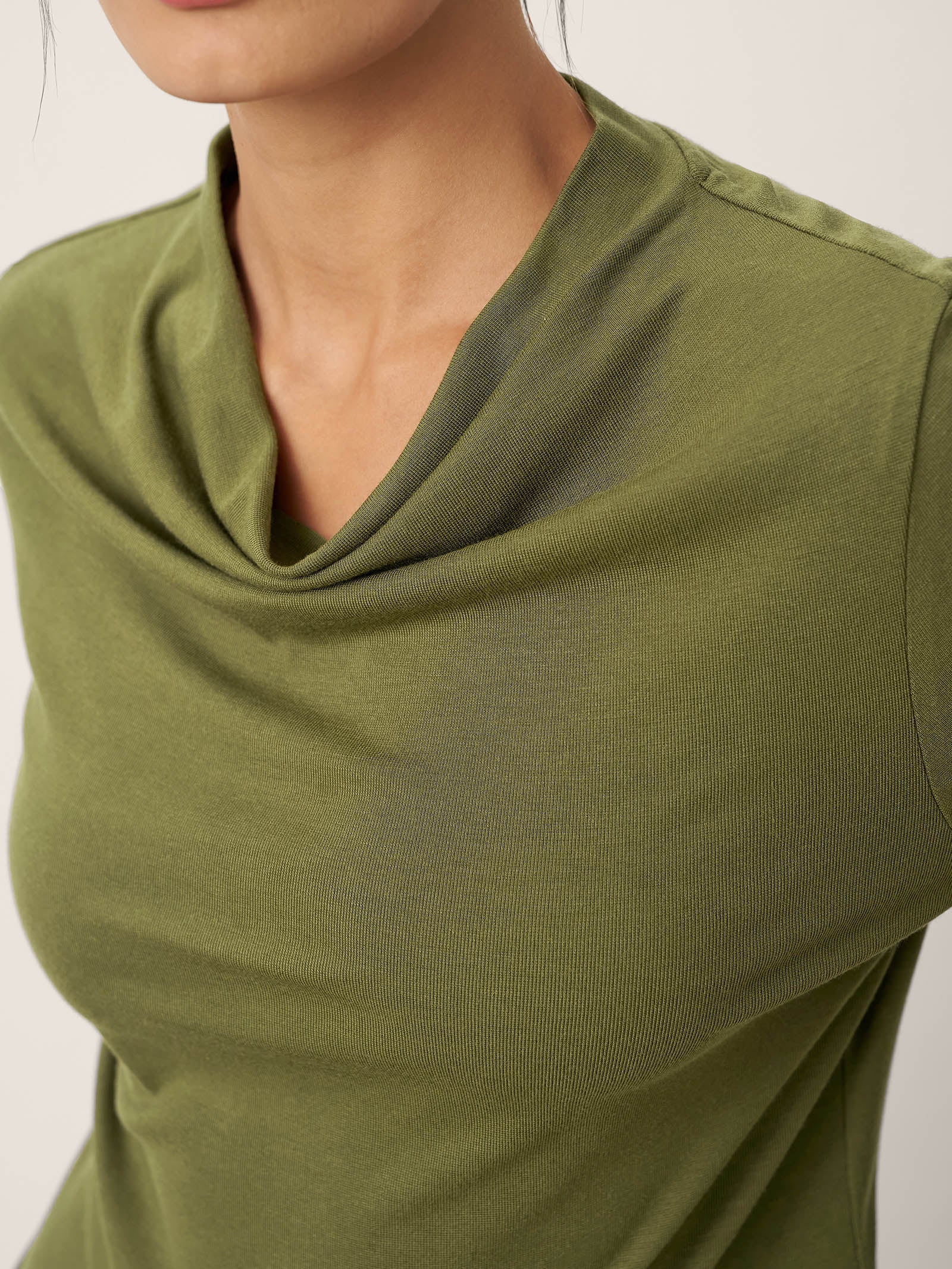 Wool Cowl Drape Stretch Long Sleeve Top INEKE LINTICO