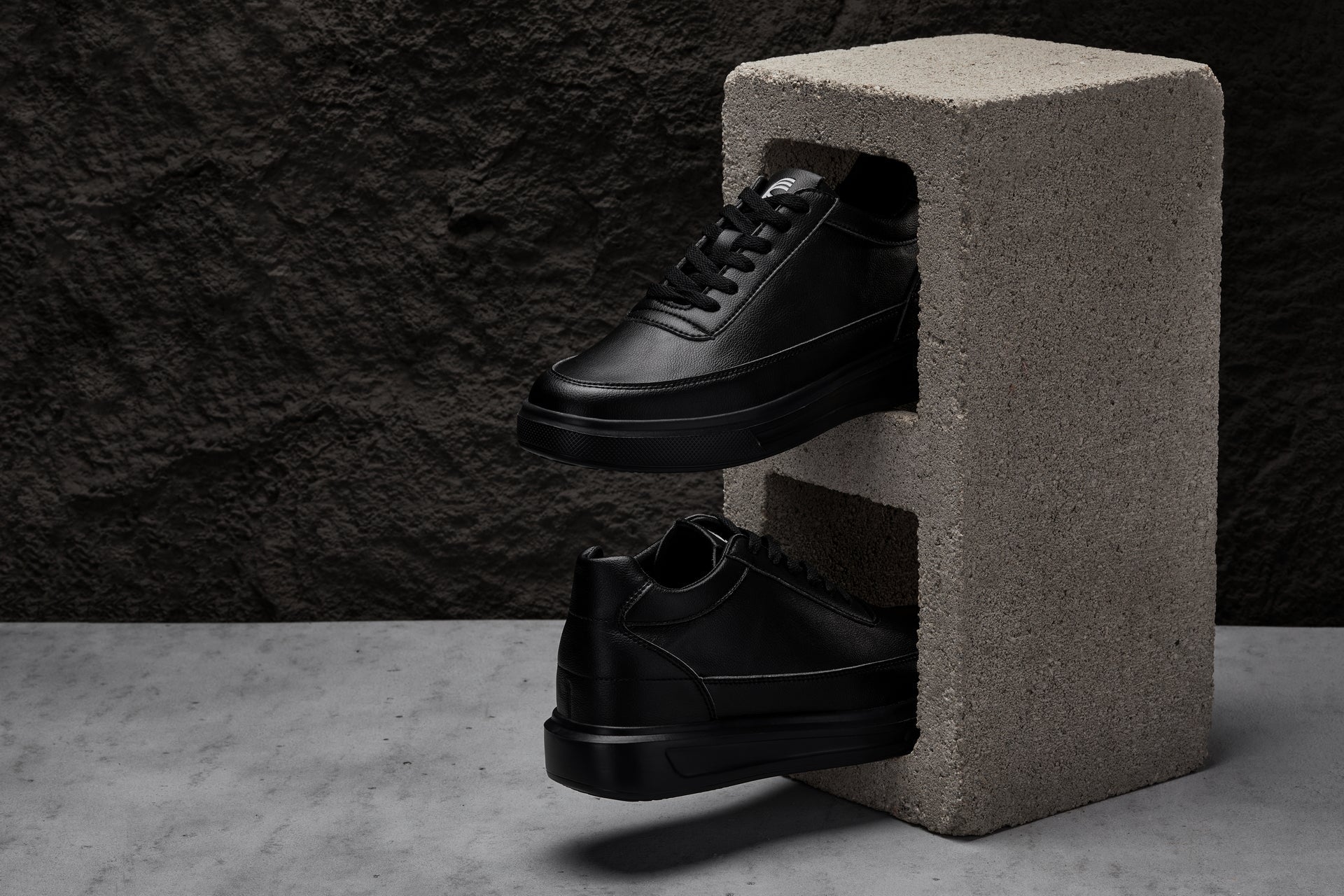 CALTO - X1646 - 2.8 Inches Taller (Pitch Black) - Lightweight Sneakers Tallmenshoes.com