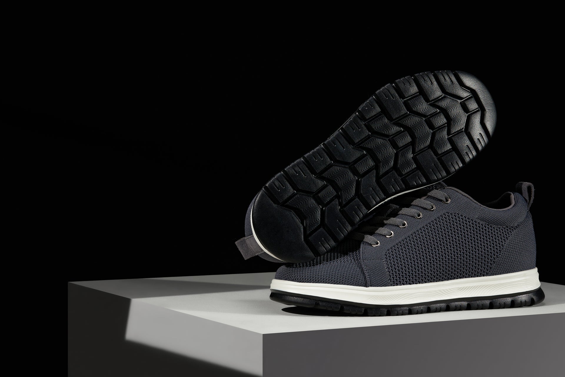 CALTO - X2323 - 2.4 Inches Taller (Iron Grey/White & Black Sole) - Lace Up Casual Sneaker - Lightweight Tallmenshoes.com