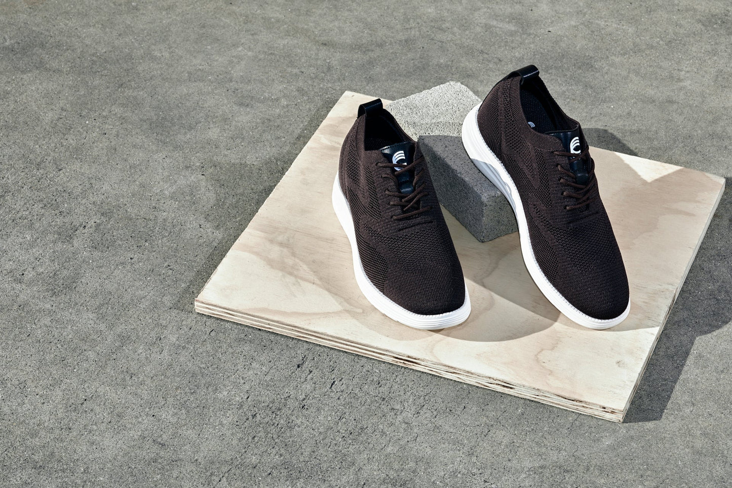 CALTO - X2635 - 2.8 Inches Taller (Coffee Brown) - Lace Up Casual Walker - Lightweight Tallmenshoes.com