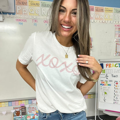 XOXO Cursive Script Ivy + Cloth