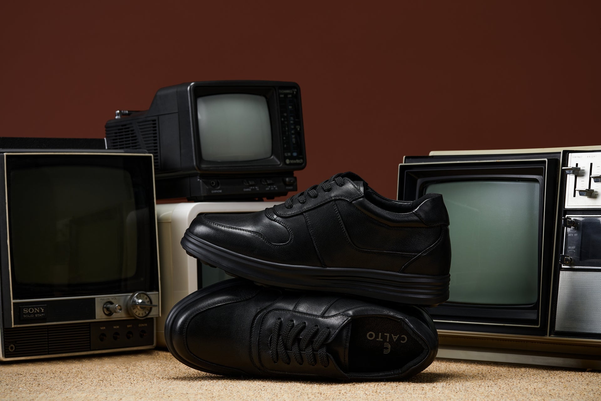 CALTO - Y7080 - 2.8 Inches Taller (Black) - Lightweight Nappa Leather Sneakers Tallmenshoes.com
